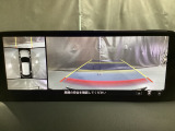 360度モニターは、4つのカメラによる前後左右・俯瞰映像でドライバーからは見えない領域の危険認知をサポート!全周囲の死角を減らし、狭い駐車場や幅寄せ、T字路の進入などの運転の安心感を高めます!