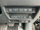 両側ハンズフリー機能付きオートスライドドア!