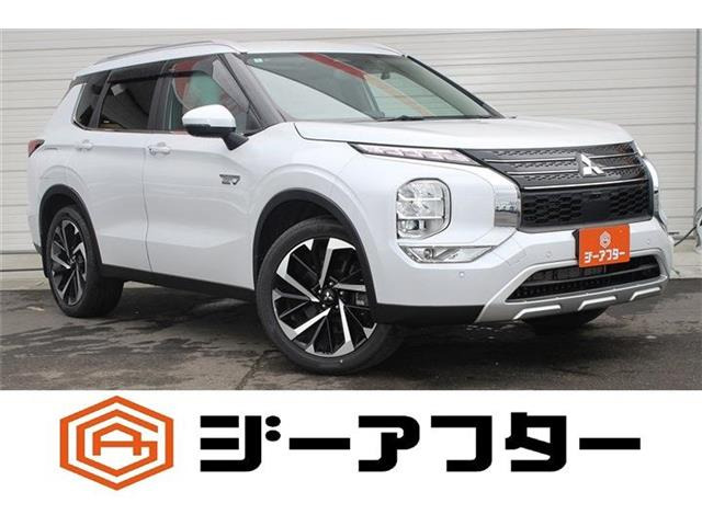 アウトランダー PHEV 2.4 G 4WD ワンオーナー 禁煙車 純正12.3インチナビ