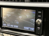 純正ナビを装備。タッチパネル式で使いやすく、お出かけもラクラクです。