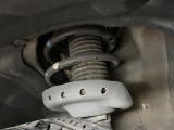 お車を安心してお乗りいただく為には、足回りの定期点検が欠かせません。サービスサポート(有償保証)では無料点検もご提供しており、安心のカーライフをお過ごしいただけるサポート体制が整っています。