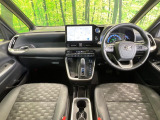 ヴォクシー 1.8 ハイブリッド S-Z 