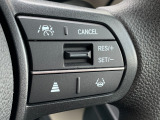 ■アダプティブクルーズコントロール(ACC)■前走車との車間距離を維持しながら、設定した車速内で自動的に加減速の支援を行います。高速道路や長距離運転の際に便利な機能です!