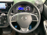 【純正革巻きステアリング】上質な革を使用することで、手にしっかり馴染みとても運転しやすいハンドルです♪