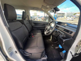 運転席シート廻りは使用感も少なく、良好な状態となっています。丁寧に使われていたことがよくわかりますね。