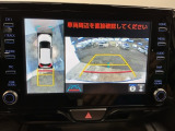 バックモニター付きで、車庫入れやバック時の後方確認をサポート。