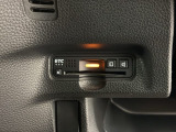 いまや快適なカーライフに欠かせないETCが付いています。