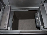 自社工房で輝くボディーと、綺麗で清潔な室内の車に生まれ変わります【ピカット一平】☆もちろん当社の技術スタッフの手により、すみずみまで点検整備が行われます。ぜひ、お客様の目でお確かめください。