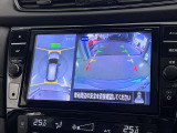 アラウンドビューモニターで車を上空から見下ろしているような映像を映し出します。周囲の状況がひと目でわかります!