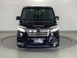 LEDヘッドライトを装備しています。LEDヘッドライトはとても明るく、雨の日や夜間走行も安全・安心です。