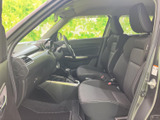 運転しやすいように配置された操作系は、直感的に操作できます。快適なドライビングをサポートする、機能的な空間です。安全運転に貢献します。