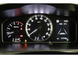マルチインフォメーションディスプレイ付きのメーターです!エコ運転へ導く多彩な情報を表示してくれます。