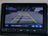 ■バックカメラ■ガイドラインが表示されるので、バック駐車が苦手な方でも安心です!ギアをリバースに入れれば自動的に切り換わりますので、面倒な操作も不要です♪狭い駐車場もお車を傷つけず安心ですね!