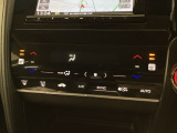 運転席と助手席にはシートヒーターが付いています☆寒い時期に腰周りを温めてくれるので体全体が温まりやすいのは勿論、暖房と違い顔に風が当たらないので、乾燥肌やドライアイの方でも大丈夫☆