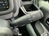 【オートライト】車外の明るさに応じて自動的にライトの点灯・消灯をしてくれます