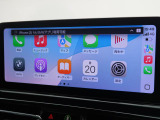 【アップルカープレイ】iPhoneがBMW車両とワイヤレスで接続されます。Apple CarPlayでは、オーディオストリーミングやメッセージングアプリがディスプレイに表示されます。