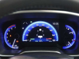 とっても見やすいメーターです。夜間時はラグジュアリーな気分にさせてくれる照明が魅力ですので、夜のドライブも楽しみになりますよ♪