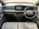 運転席周りの装備がご覧いただけます。展示場では実際にシートに座って確認していただけます。