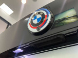 バックカメラが付いておりますので楽に駐車ができますよ。