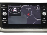 【純正SSDナビ&rdquo;Discover Pro&rdquo;】地デジTV、CDDVD,AMFM、ワイドFM対応、Bluetoohオーディオ、ハンズフリーフォンなどの機能付き。