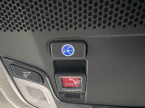 ホンダコネクトも装備しております。いざという時にスイッチ一つで助けに駆けつけてくれるんです。詳しくはスタッフまで
