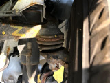 お車を安心してお乗りいただく為には、足回りの定期点検が欠かせません。サービスサポート(有償保証)では無料点検もご提供しており、安心のカーライフをお過ごしいただけるサポート体制が整っています。