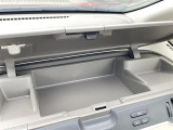 店舗にて現車の確認もいただけますので、お電話で在庫のご確認の上是非ご来店くださいませ。