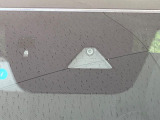 【i-ACTIVESENSE】走行中に前方の車両等を認識し、衝突しそうな時は警報とブレーキで衝突回避と被害軽減をアシスト。より安全にドライブをお楽しみいただけます。
