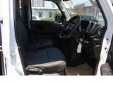 軽自動車館の営業時間は9:30〜18:30!普通車も取り扱いあり!お気軽にご来店ください!