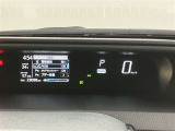 視認性に優れたメーターを採用しており、走行中でも車速や情報が分かりやすく表示されます。運転時の視線移動をむりのない範囲に抑え、快適で安心感のあるドライブをサポートします。