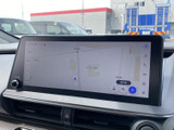 見やすい地図画面で、ナビゲーションを快適に操作。運転に必要な情報を的確に表示し、安全運転をサポートします。