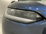 LEDヘッドライトは、点灯の瞬間から最大光量を発揮し、突然暗くなるトンネルなどでの安定感を高めます。