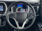 【ステアリングスイッチ】運転中、前方から目線をそらすことなく、オーディオ等の操作が可能な便利機能!安心&快適なドライブを演出してくれます♪