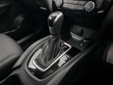 操作が簡単なシフトレバーですのでストレスなく運転が出来ますよ!