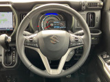 【純正革巻きステアリング】上質な革を使用することで、手にしっかり馴染みとても運転しやすいハンドルです♪