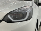LEDヘッドライトは、点灯の瞬間から最大光量を発揮し、突然暗くなるトンネルなどでの安定感を高めます。