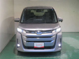 明度の高いLEDヘッドライトで、夜間の運転も安心です。