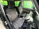 運転席シート廻りは使用感も少なく、良好な状態となっています。前オーナー様が丁寧に使っていたことがよくわかりますね。