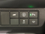 【パワーバックドア】スマートキーや運転席のボタンを押すだけでリアゲートが自動で開閉します!荷物を持っている時や、高い位置にあるバックドアを閉める際に便利な機能です♪