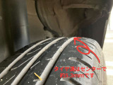 タイヤ溝はセンターで5.3mmです(新品約8mm)