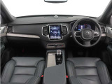 ボルボのフラッグシップモデル、プレミアム・7シーターSUV XC90。Googleを搭載し、ラグジュアリーを極めたSUVで、至福の時をお過ごしください。