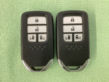 スマートキー付きですからドアロックの開閉およびエンジンスタートが楽々です。電動スライドドアの開け閉めもボタンで操作できます。スペアキーも同じものを用意しております。