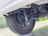 お車を安心してお乗りいただく為には、足回りの定期点検が欠かせません。サービスサポート(有償保証)では無料点検もご提供しており、安心のカーライフをお過ごしいただけるサポート体制が整っています。