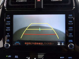 バックガイドモニターで、後方を確認しながら安心して駐車することができます。運転初心者も熟練者も必須の機能ですよ!