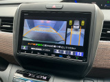バックカメラ付きで駐車の際も安心です。