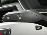 【オートライト(AUTO)】外の明るさをシステムが感知して、自動でヘッドライトが点灯します。ヘッドライトをつけ忘れを防ぐ便利機能です。