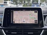 スマートフォン用アプリ[Apple CarPlay][Android Auto]対応の純正ナビ Discover Pro を装備、ラジオのほか、USB、Bluetoothハンズフリー通話にも対応。