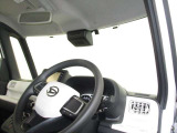 見通しのよいすっきりとした視界で、誰でも運転しやすいです。運転のしやすさは疲れにくさにも繋がりますよ♪