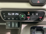 フロント両席にはシートヒーターが付いています!寒い日に便利な装備ですね。