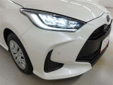 LEDヘッドライトです。デザイン性がよくとても明るいので、夜間の走行や悪天候でも安心です。しかも長寿命!